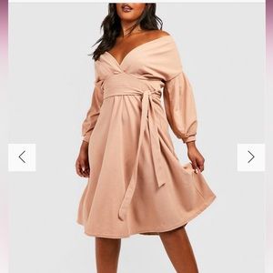 Nwt Boohoo plus off shoulder wrap midi dress stone US24